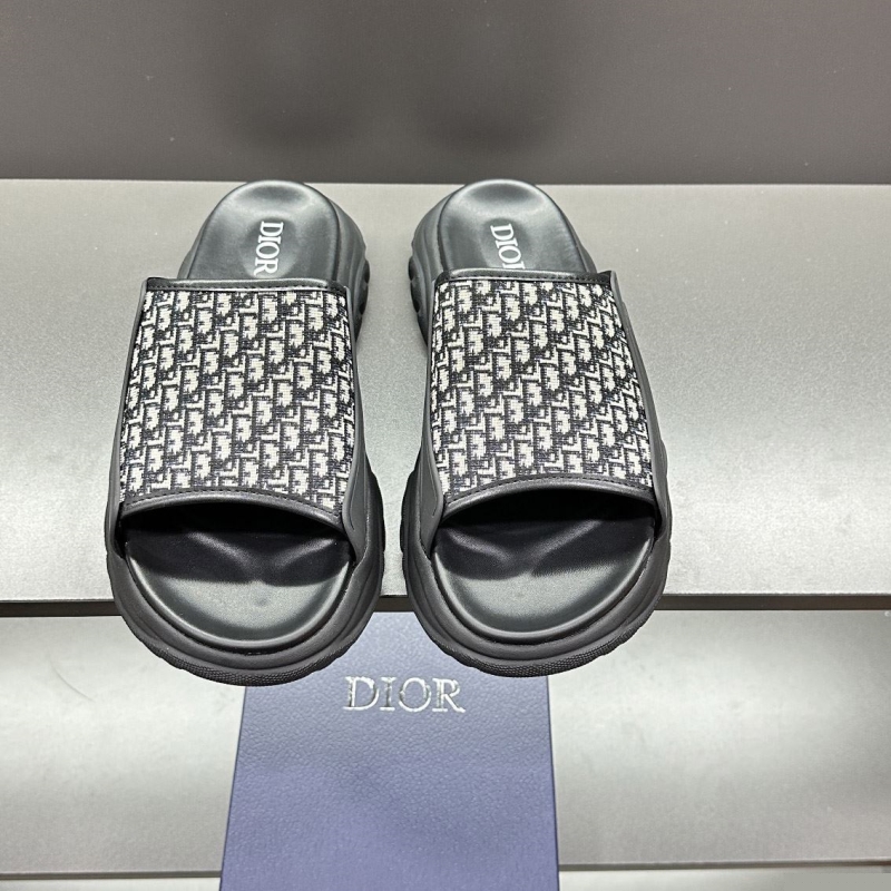 ch**an D*or slippers